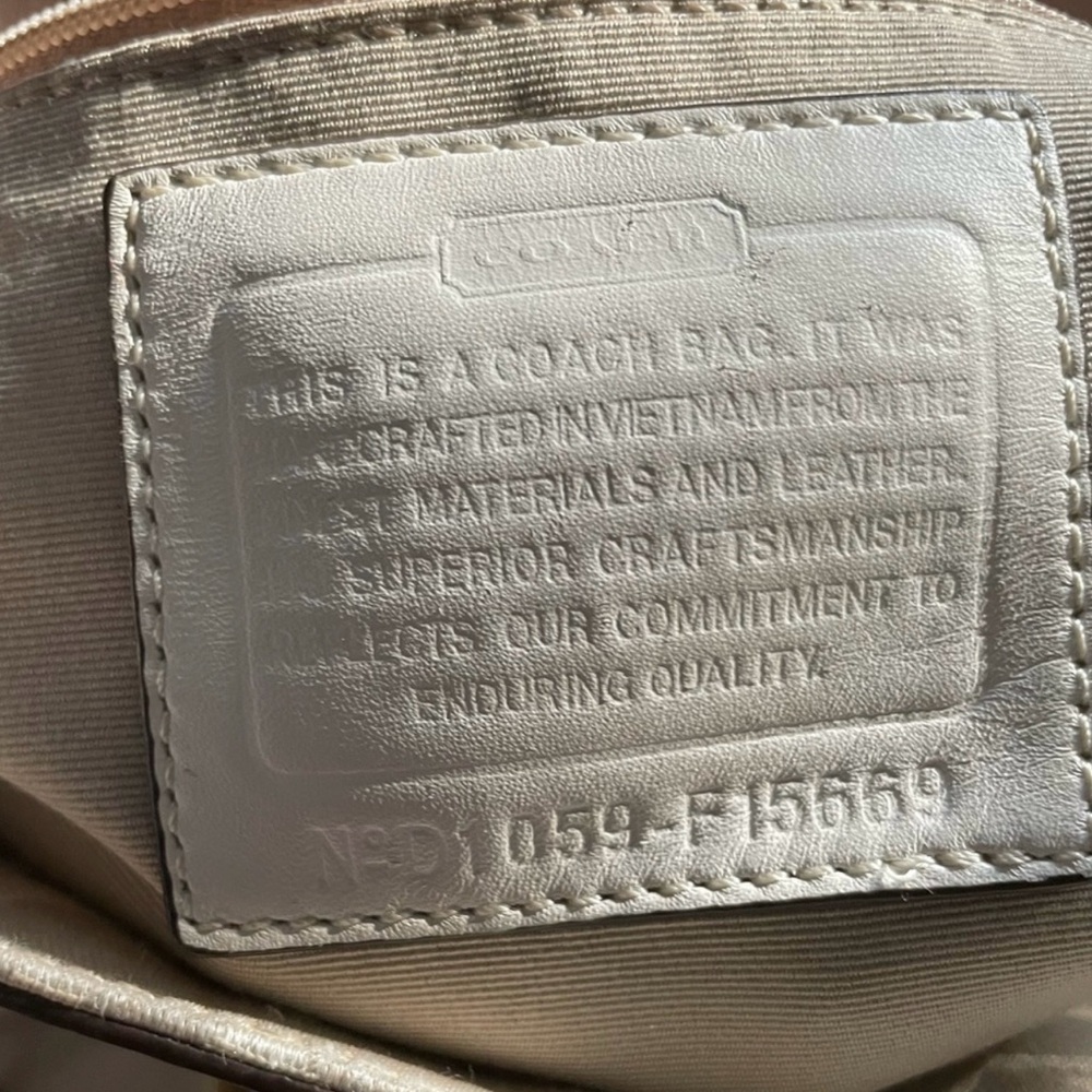 Coach purse - Picture 2 of 3